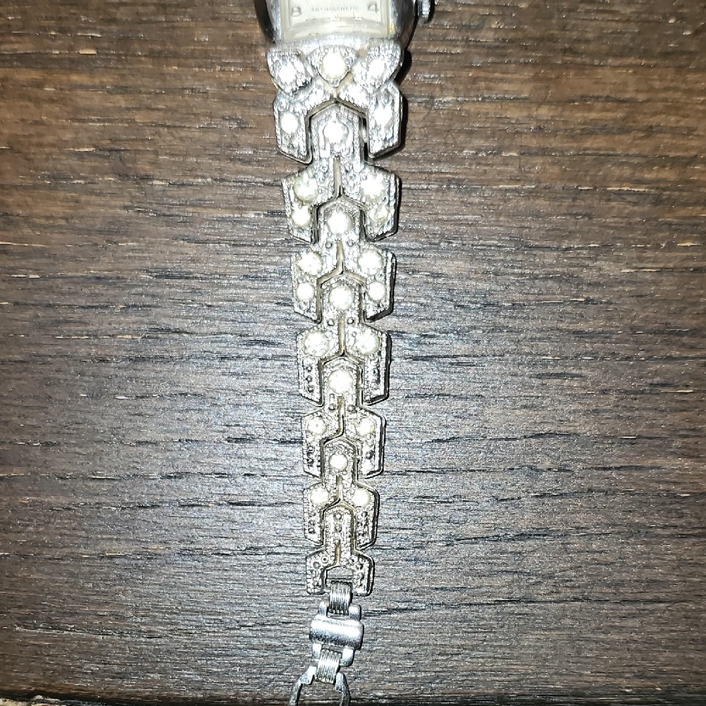 Vintage Geneva Silver-Tone Women's Crystal Link Bracelet Watch - Parts/Repair - Picture 3 of 12